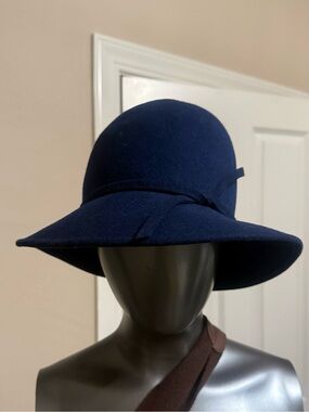 Navy Felt Wide-Brim Women's Cloche Hat